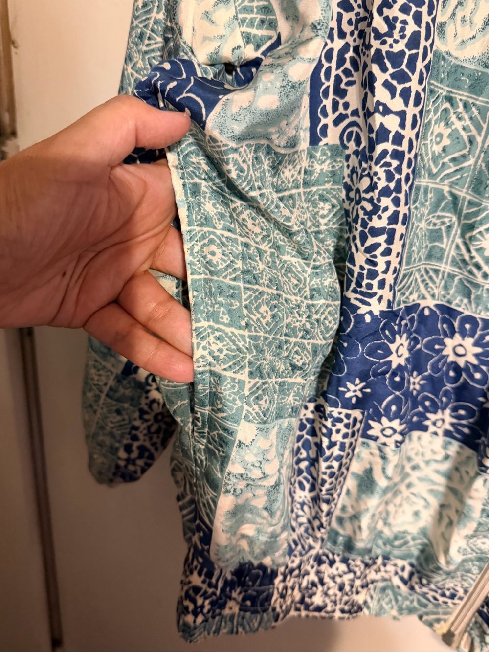 Vintage Oleg Cassini 100% Silk Patchwork Bomber Jacket Blue Teal Zip Medium - Picture 7 of 12